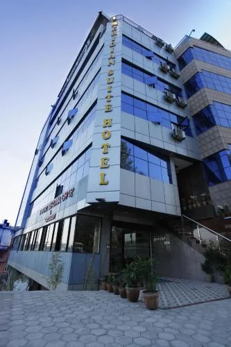MERIDIAN SUITE HOTEL